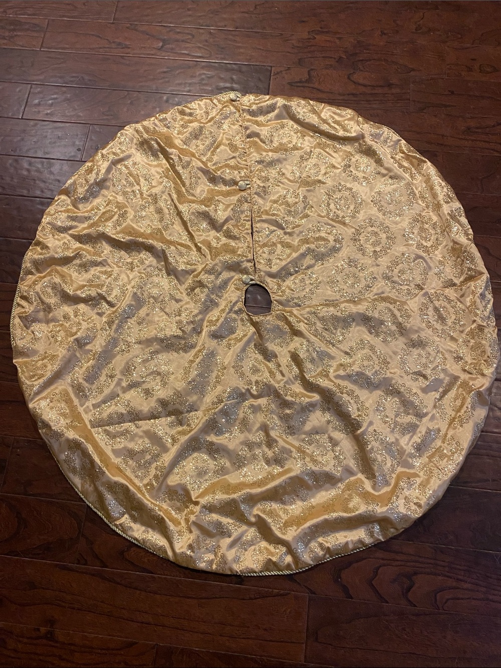 Elegant Gold Brocade Round Tree Skirt